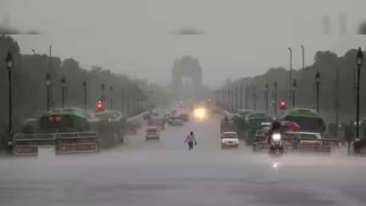 Weather Update: तेज बारिश और ओलों से बदलेगा उत्तर भारत का मौसम, जानें अपने शहर का हाल