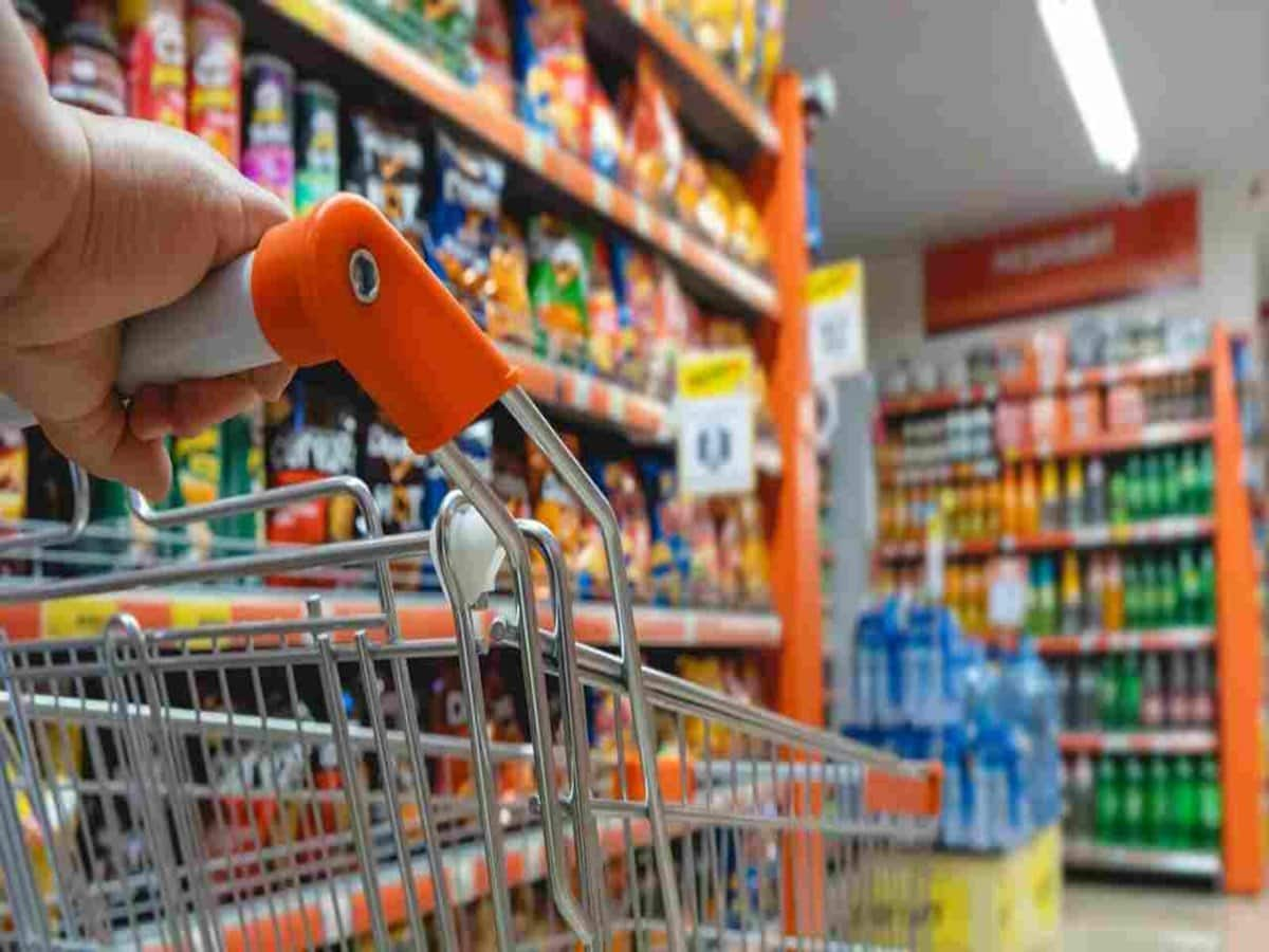 FMCG stocks : लंबी खामोशी के बाद आज अचानक चहके FMCG शेयर, जानिए क्या कायम रह पाएगी ये चमक