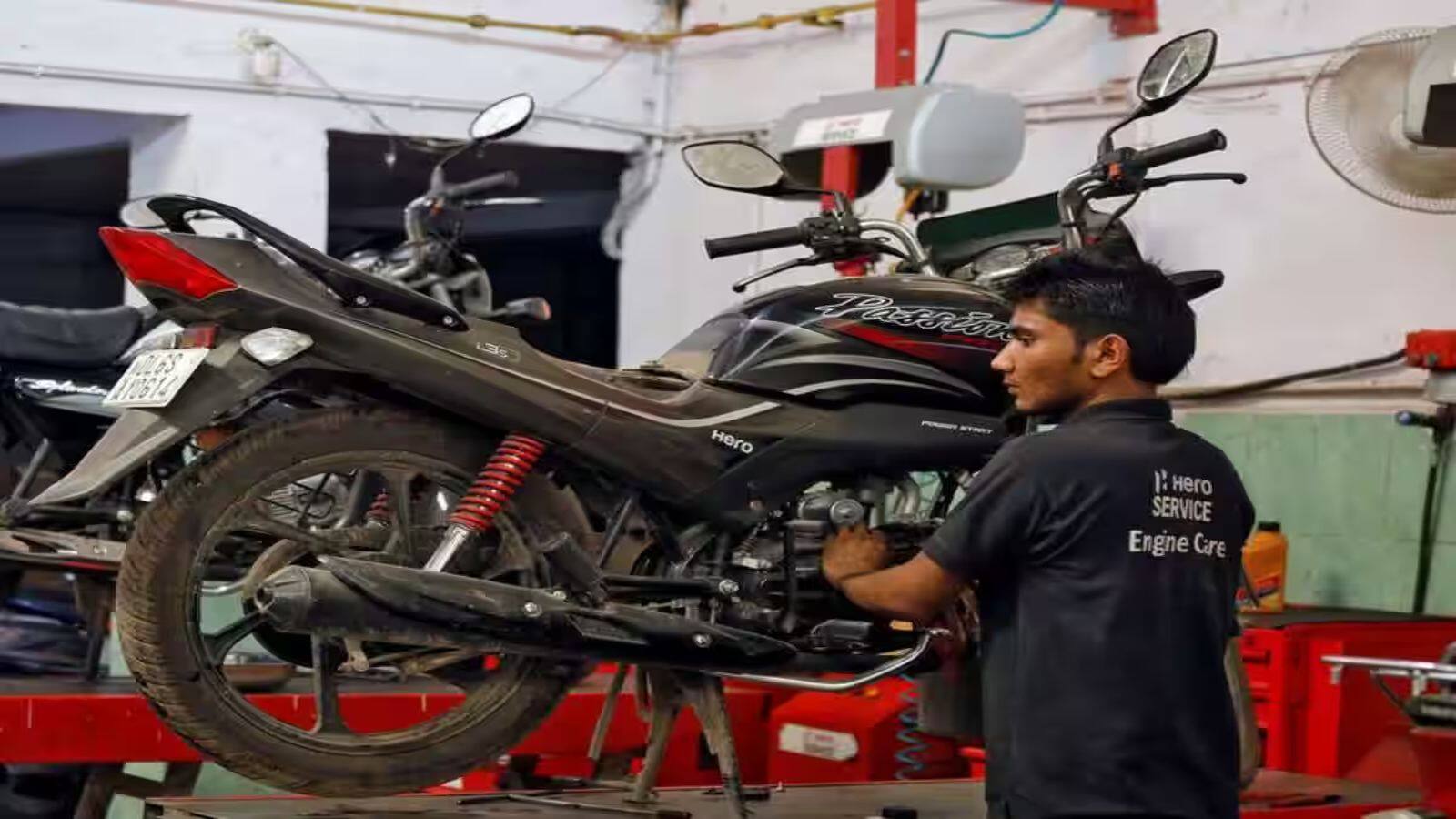 हीरो मोटोकॉर्प को बड़ी राहत, सरकार को जांच में नहीं मिली कंपनी के खिलाफ कोई गड़बड़ी हीरो मोटोकॉर्प को बड़ी राहत, सरकार को जांच में नहीं मिली कंपनी के खिलाफ कोई गड़बड़ी