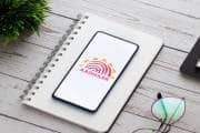 UIDAI ने किया आधार के नियमों में बदलाव, जानिये आप लोगों पर कैसे पड़ेगा असर