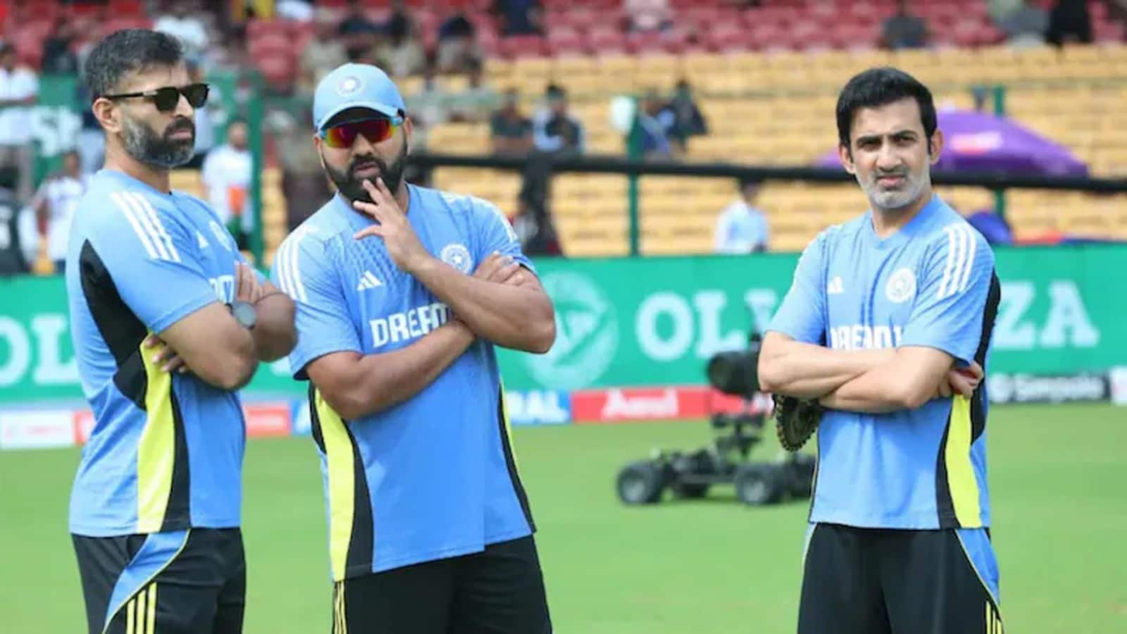 BCCI ने टीम इंडिया के बल्लेबाजी और फील्डिंग कोच को किया बर्खास्त, सहयोगी स्टाफ में होगा बड़ा बदलाव