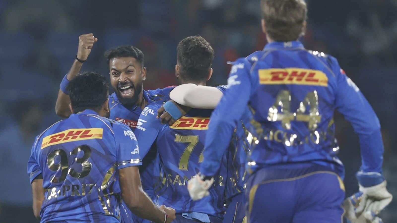 DC vs MI Highlights: तीन गेंद और तीन रन आउट...मुंबई ने हारते हुए मैच में ऐसे पलटा पासा, करुण नायर की पारी गई बेकार