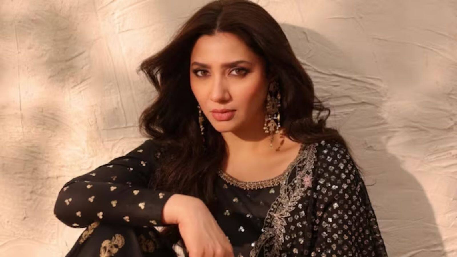 Mahira Khan: पाकिस्तानी एक्ट्रेस ने किया पहलगाम आतंकी हमले की निंदा करने वाला पोस्ट, फिर कर दिया डिलीट, जानें पूरा मामला