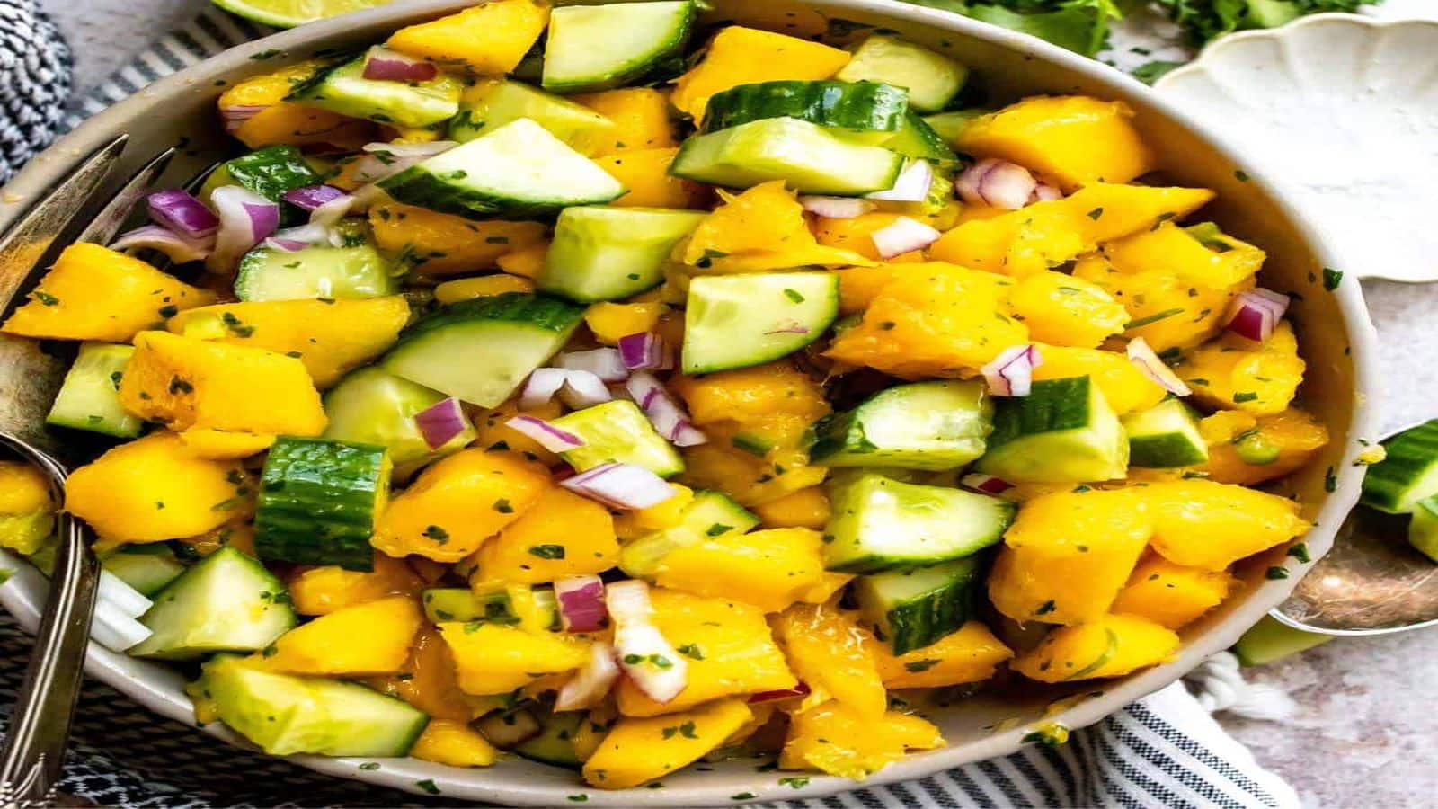 Summer Diet:  गर्मी में इन चीजों का करें सेवन, शरीर रहेगा कूल-कूल, कभी नहीं लगेगी लू