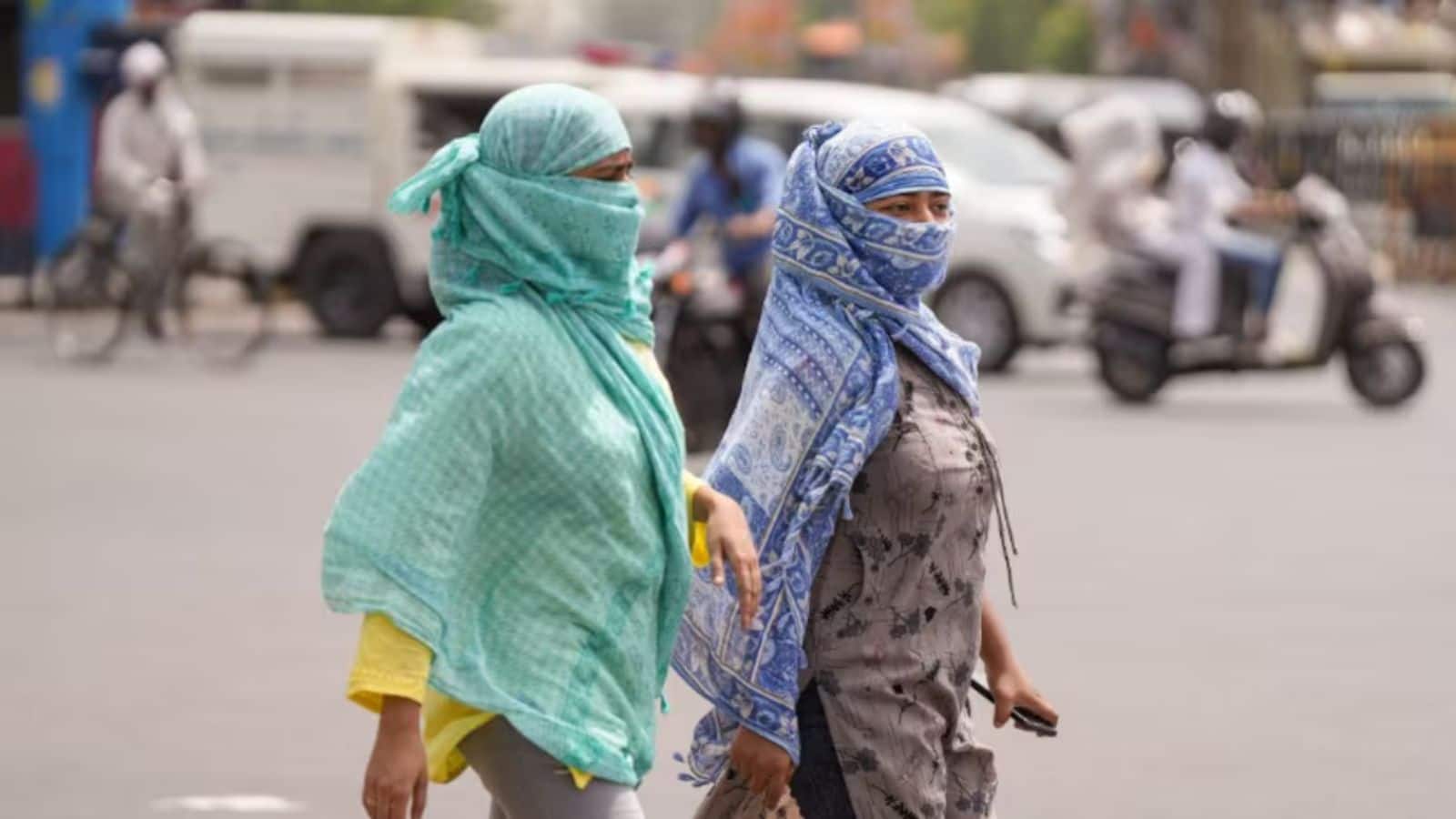 UP Weather Update: यूपी में फिर चढ़ा पारा, 40 डिग्री के करीब पहुंचेगा तापमान, जानिए कब मिलेगी राहत