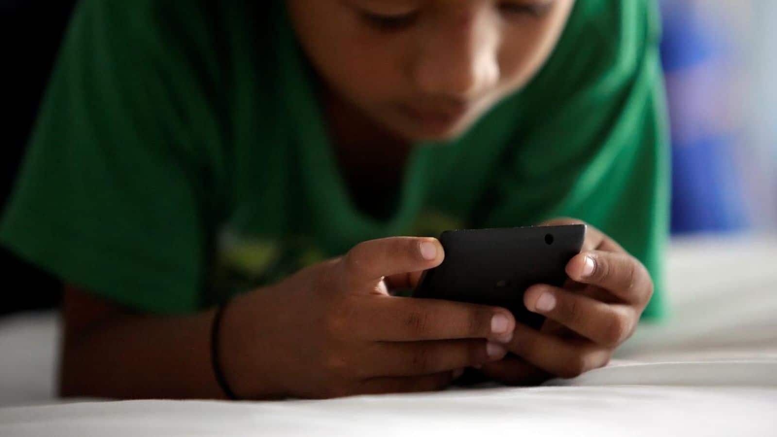 इस देश में अब बच्चे नहीं देख पाएंगे TikTok, Facebook और Instagram, लेकिन YouTube को मिली छूट, जानें क्यों