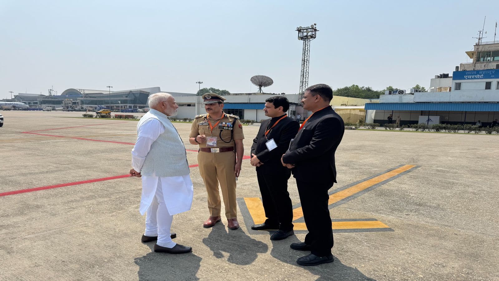 पीएम मोदी ने वाराणसी एयरपोर्ट पर गैंगरेप केस की ली जानकारी, दोषियों के खिलाफ 'सख्त कार्रवाई' के दिए निर्देश