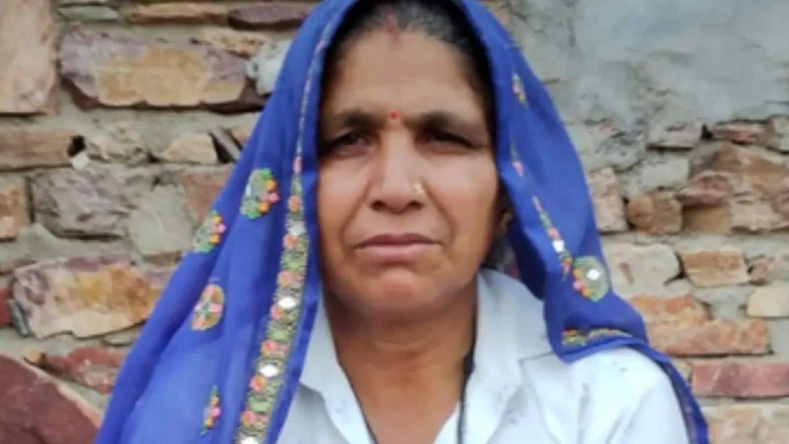 Rajasthan News: 2 किलो चांदी के कड़े पहनकर महिला गई लकड़ी काटने, फिर जो हुआ, उसे देखकर पुलिस और गांव के लोग रह सन्न