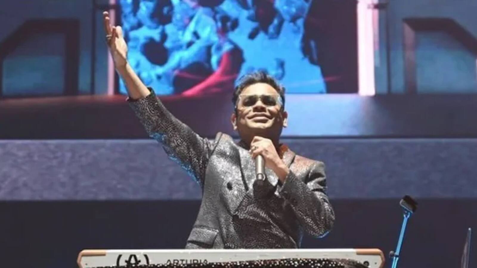 हिंदी फिल्म इंडस्ट्री में एआर रहमान के 30 साल, सब कुछ है सिवाए इस एक चीज के हिंदी फिल्म इंडस्ट्री में एआर रहमान के 30 साल, सब कुछ है सिवाए इस एक चीज के