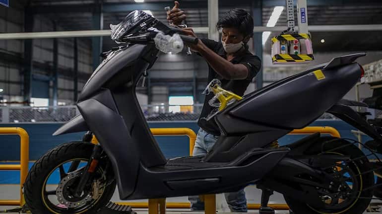 Ather Energy के सीईओ तरुण मेहता ने कहा-अर्थ मैगनेट की सप्लाई पर चीन की रोक का असर नहीं पड़ेगा