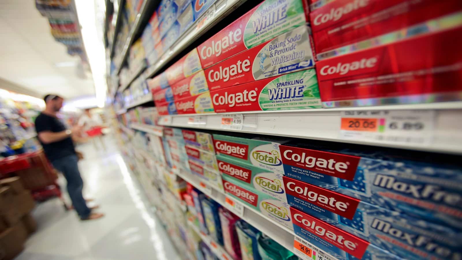 टैरिफ के चलते 20 करोड़ डॉलर बढ़ जाएगी Colgate-Palmolive की लागत, सेल्स और प्रॉफिट आउटलुक घटाया टैरिफ के चलते 20 करोड़ डॉलर बढ़ जाएगी Colgate-Palmolive की लागत, सेल्स और प्रॉफिट आउटलुक घटाया