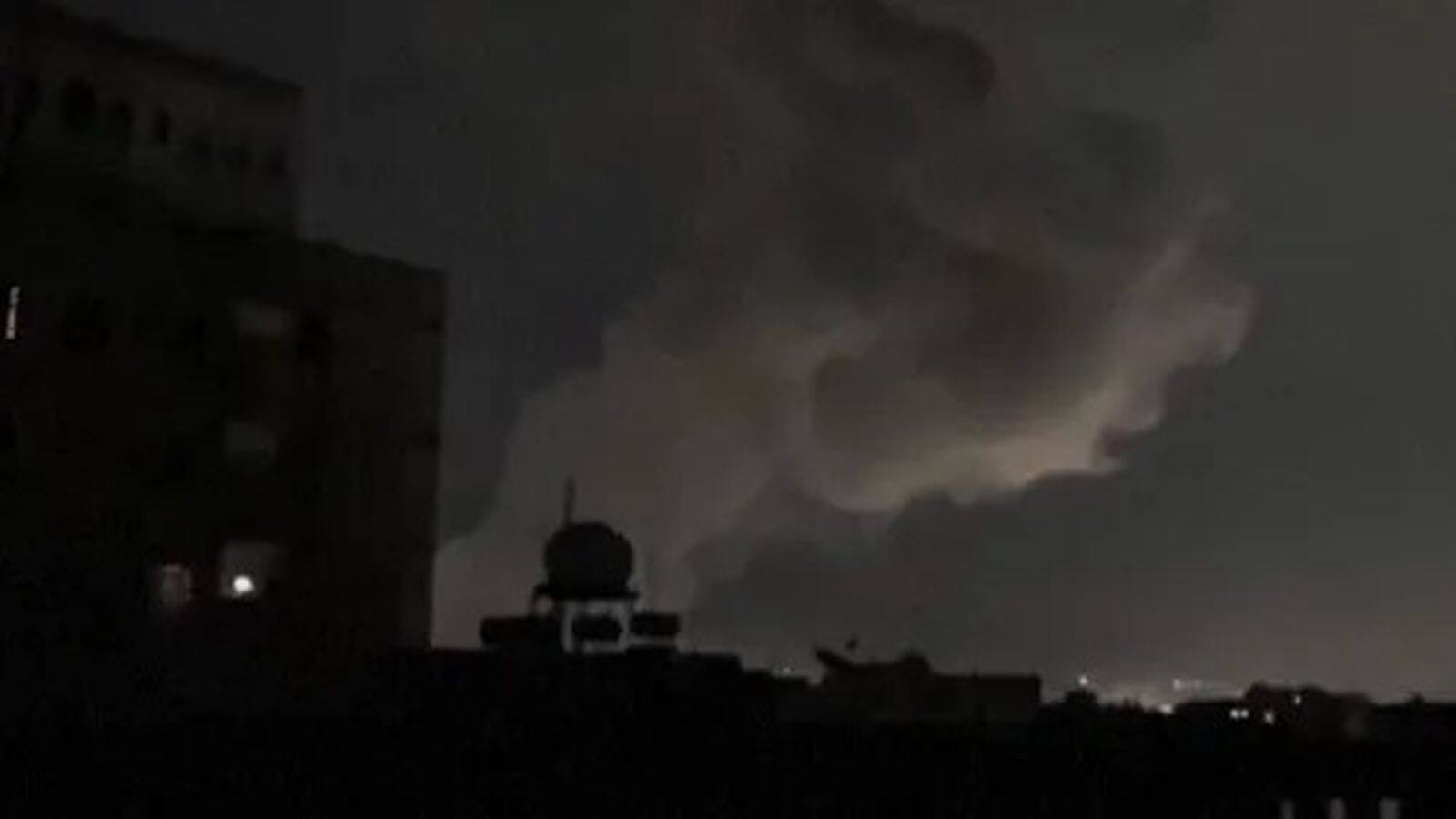 US Strikes on Houthi Video: डोनाल्ड ट्रंप ने जारी किया खतरनाक वीडियो, देखें हूतियों पर कैसे टूट पड़ा अमेरिका?