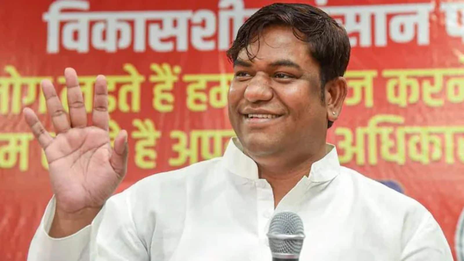 Bihar Chunav 2025: महागठबंधन और NDA में 'रस्साकशी' और सेंटर में मुकेश सहनी, बिहार की राजनीति में क्यों हैं अहम हैं VIP चीफ? Bihar Chunav 2025: महागठबंधन और NDA में 'रस्साकशी' और सेंटर में मुकेश सहनी, बिहार की राजनीति में क्यों हैं अहम हैं VIP चीफ?