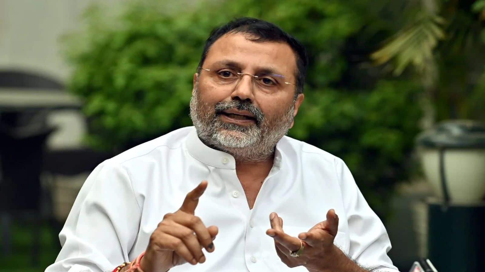 बीजू पटनायक पर निशिकांत दुबे के बयान से मचा विवाद? BJD सांसद सस्मित पात्रा ने दिया इस्तीफा