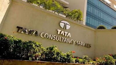 टीसीएस का शेयर 9 जनवरी को 0.27 फीसदी चढ़कर 3,212.60 रुपये पर बंद हुआ।
