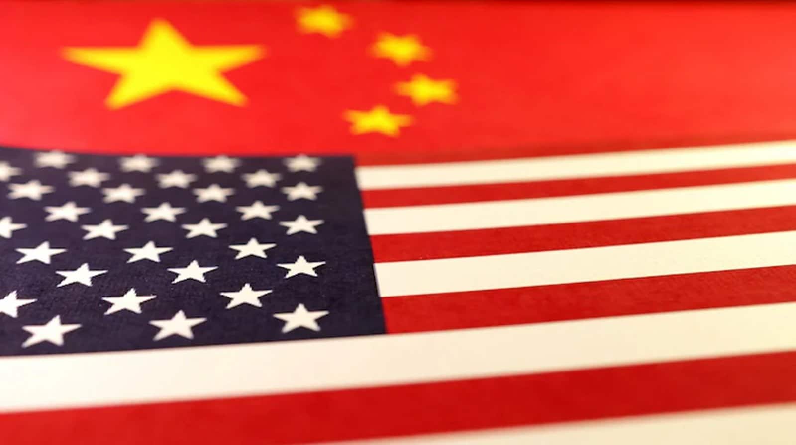 Tariff War: ट्रंप के आगे झुकने को तैयार नहीं चीन, अमेरिकी सामान पर टैरिफ बढ़ाकर किया 125%