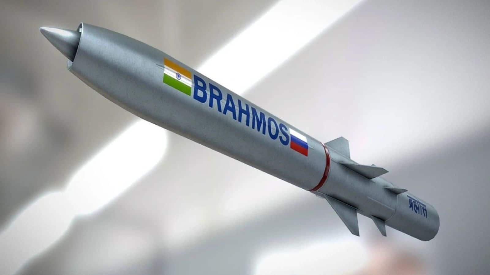 ऑपरेशन सिंदूर के बाद BrahMos बनी ग्लोबल सेंसेशन, भारत करने जा रहा 450 मिलियन डॉलर की डील