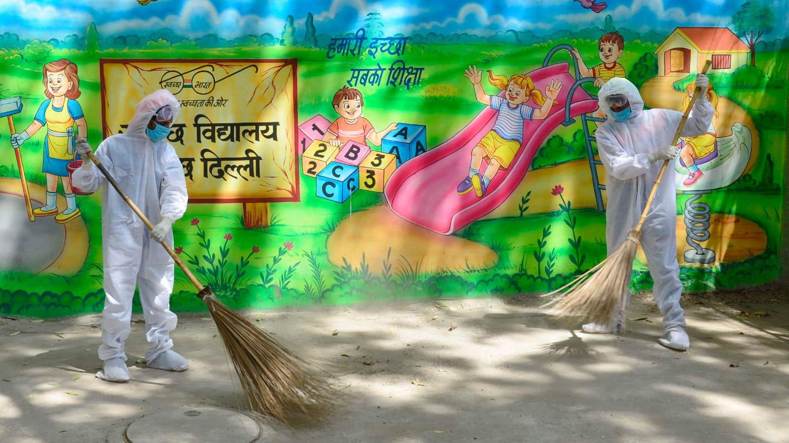 Covid-19: कोरोना की वापसी, क्या फिर लगेगा लॉकडाउन, कोविड-19 की नई चाल कितनी खतरनाक? Covid-19: कोरोना की वापसी, क्या फिर लगेगा लॉकडाउन, कोविड-19 की नई चाल कितनी खतरनाक?