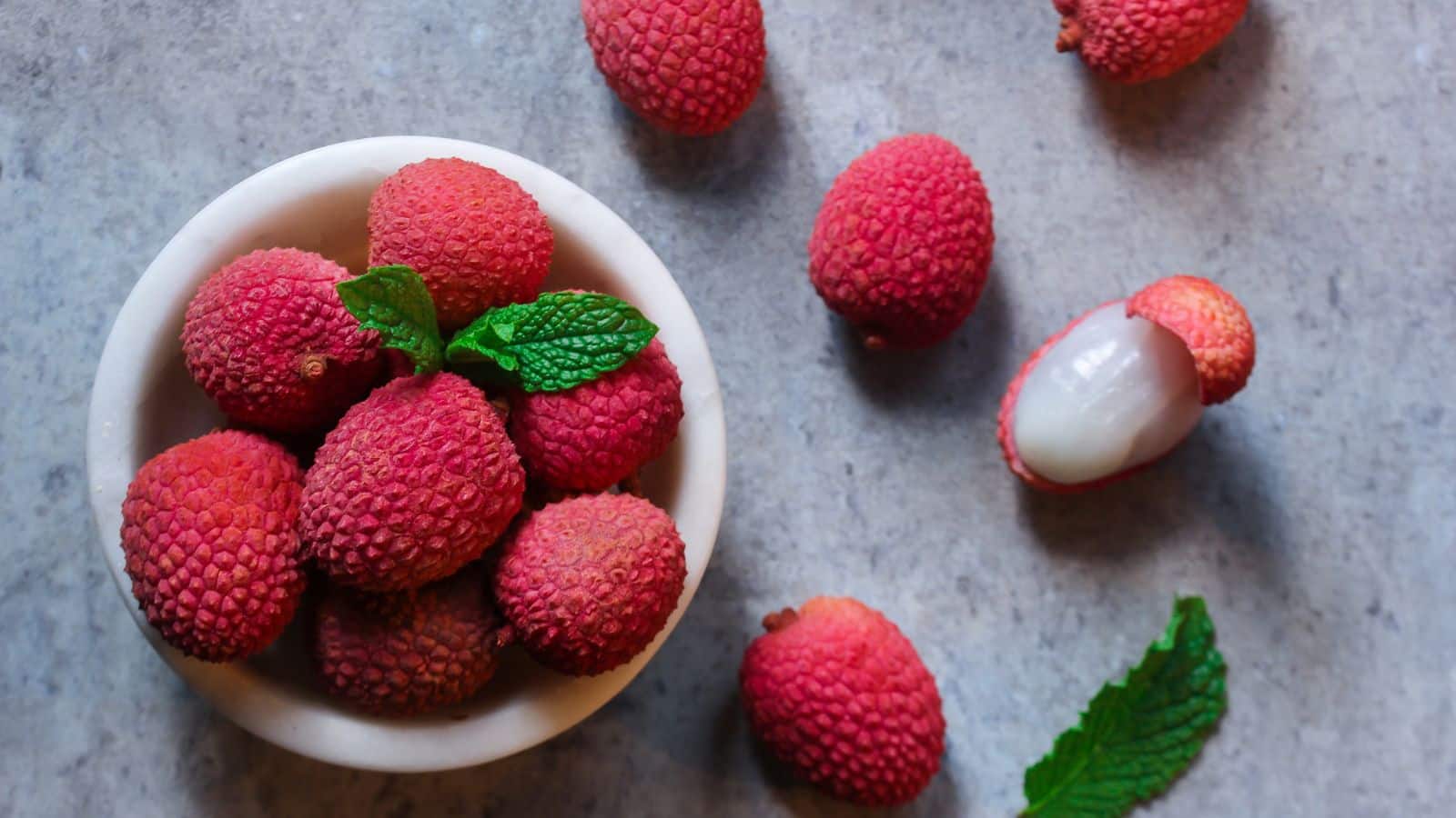 Lychee: ऐसे करें असली-नकली लीची की पहचान, अपनाएं ये 6 आसान से टेस्ट