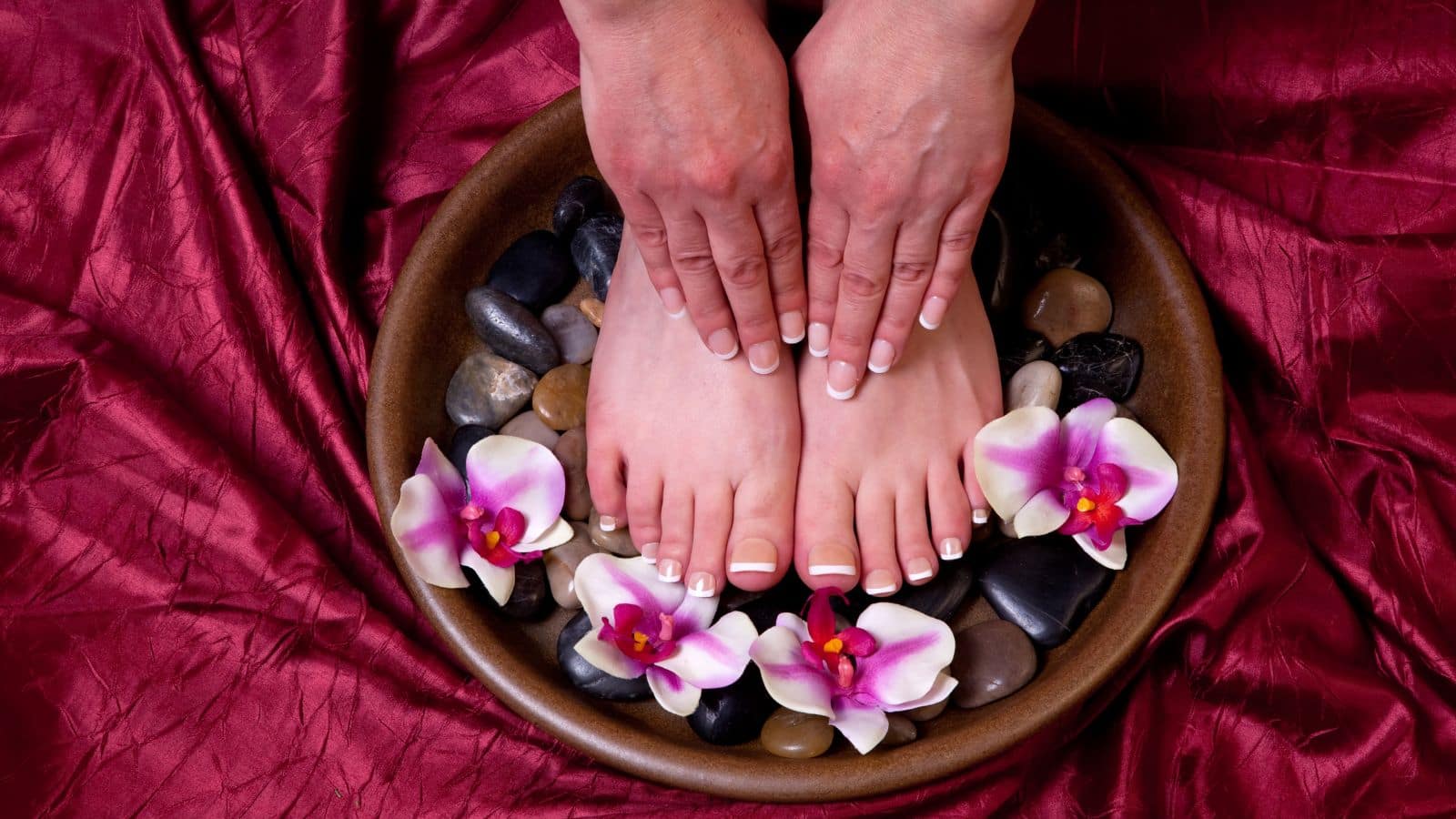 Pedicure At Home: 5 रुपये की इस जादुई चीज से करें पेडीक्योर, पैर दिखेंगे एकदम साफ Pedicure At Home: 5 रुपये की इस जादुई चीज से करें पेडीक्योर, पैर दिखेंगे एकदम साफ