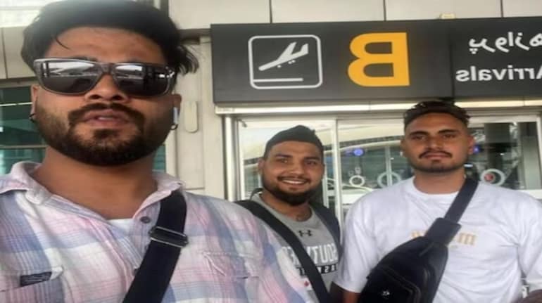 ईरान में अचानक गायब हुआ भारतीय परिवार! ‘कहां हैं हमारे नागरिक?’ पूछ रहा भारत! ईरान में अचानक गायब हुआ भारतीय परिवार! ‘कहां हैं हमारे नागरिक?’ पूछ रहा भारत!