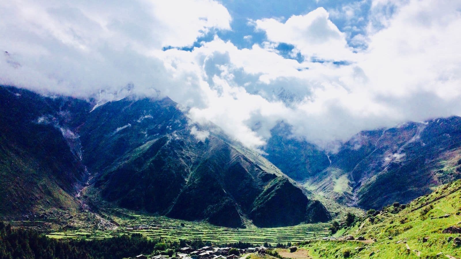 भारत के इस हिल स्टेशन पर लागू हुआ नया नियम, अब सैलानियों के लिए रजिस्ट्रेशन जरूरी, पढ़ें पूरी डीटेल भारत के इस हिल स्टेशन पर लागू हुआ नया नियम, अब सैलानियों के लिए रजिस्ट्रेशन जरूरी, पढ़ें पूरी डीटेल