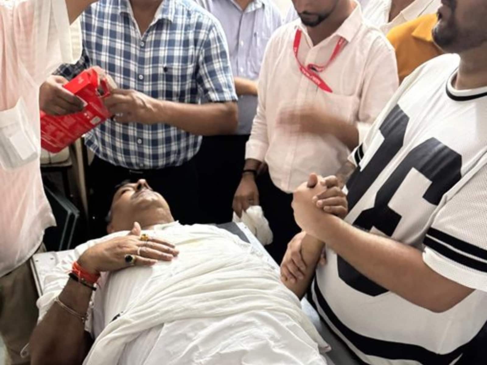 National-गोरखपुर में भाजपा विधायक का एक्सीडेंट, पूर्वांचल लिंक एक्सप्रेस-वे पर पलटी गाड़ी, तीन घायल – #INA