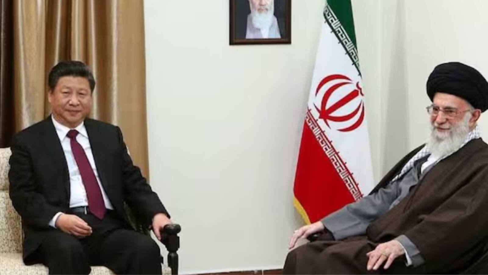 China in Iran-Israel War: इजरायल-ईरान युद्ध में चीन की एंट्री? कार्गो प्लेन से तेहरान में हथियार सप्लाई कर रहा चीन! China in Iran-Israel War: इजरायल-ईरान युद्ध में चीन की एंट्री? कार्गो प्लेन से तेहरान में हथियार सप्लाई कर रहा चीन!
