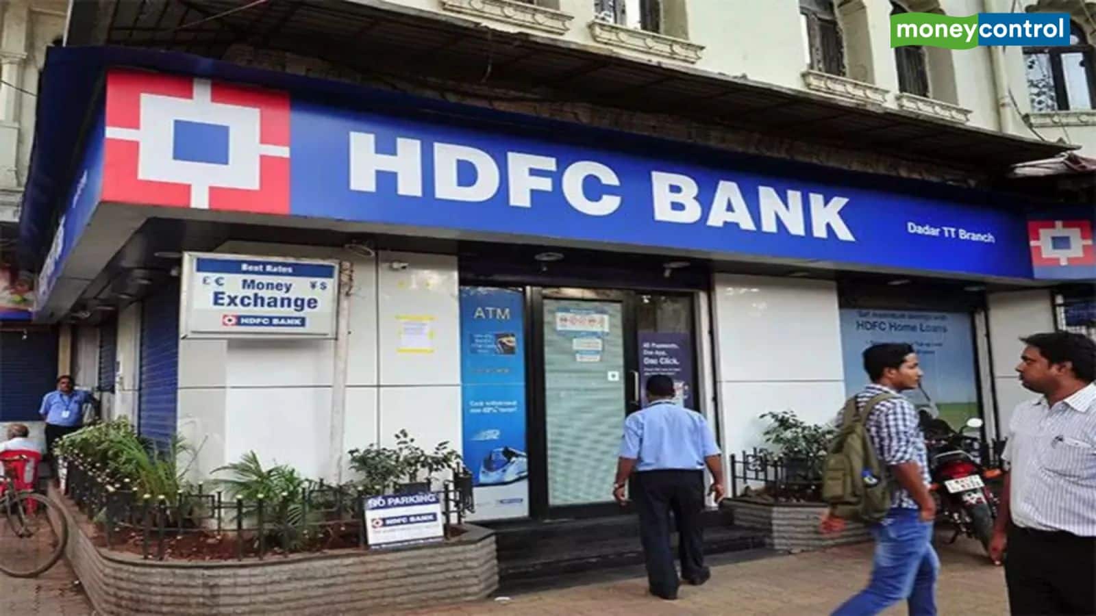 HDFC Financial institution vs Lilavati: Mehta Household FIR in opposition to HDFC Financial institution’s CEO, know what’s the complete matter