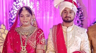 राजा रघुवंशी और सोनम रघुवंशी की शादी 11 मई को धूमधाम से हुई थी। रिपोर्ट्स के मुताबिक शादी से पहले ही सोनम ने राजा को मारने का प्लान बना लिया था।
