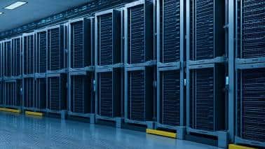 Unified Data Tech । मौजूदा भाव: ₹334.40 (-10.80%)  वित्त वर्ष 2025 की दूसरी छमाही में यूनिफाइड डेटा टेक का ऑपरेटिंग प्रॉफिट सालाना आधार पर ₹21.4 करोड़ से गिरकर ₹14.6 करोड़ और मार्जिन 20.22% से फिसलकर 12.76% पर आया तो शेयर भी इंट्रा-डे में 14.35% टूटकर ₹321.10 पर आ गए।