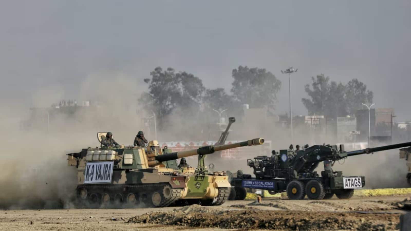 Defence Stocks: ईरान पर अमेरिकी हमले के बाद डिफेंस शेयरों में लगी आग; आइडिया फोर्ज, पारस डिफेंस 10% तक उछले