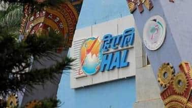 Hindustan Aeronautics Ltd (HAL) । मौजूदा भाव: ₹4971.95 (+1.46%) इसरो के लिए दो छोटे रॉकेट बनाने की बोली जीतने पर एचएएल के शेयर आज इंट्रा-डे में 1.69% उछलकर ₹4982.95 पर पहुंच गए।