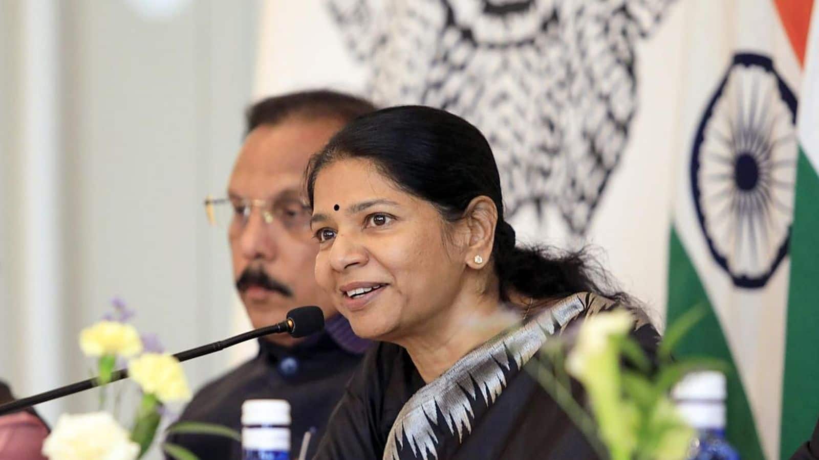 Kanimozhi VIDEO: 'भारत की राष्ट्रीय भाषा क्या है?'; स्पेन में DMK सांसद कनिमोझी के जवाब पर बजने लगी तालियां, लोगों ने की जमकर तारीफ