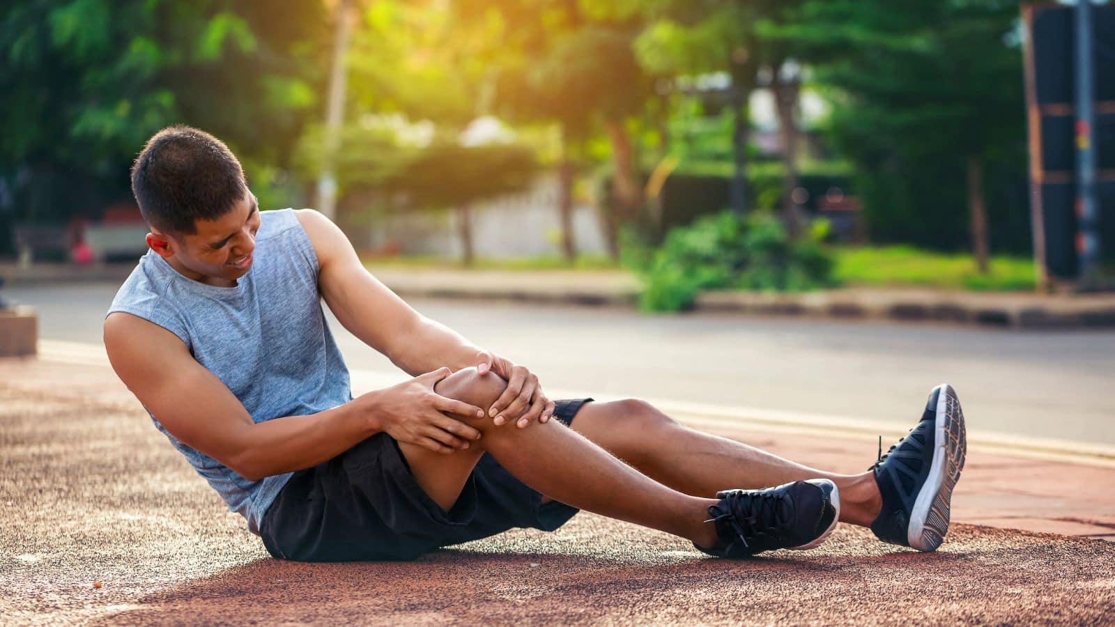 Nerve Pain: नसों का दर्द धीरे-धीरे बन सकता है गंभीर बीमारी की जड़, जानें इससे जुड़े 5 कारण