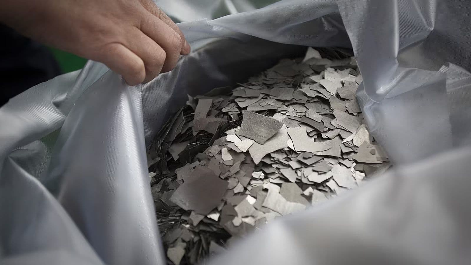 Uncommon Earth Minerals: Uncommon Earth Lack of Magnets for Electronics Trade, only one month provide left
