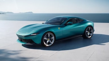  3.85-लीटर V8 इंजन दिया गया है जो 640 हॉर्सपावर देता है। Amalfi 320 किमी/घंटा की टॉप स्पीड पकड़ सकती है