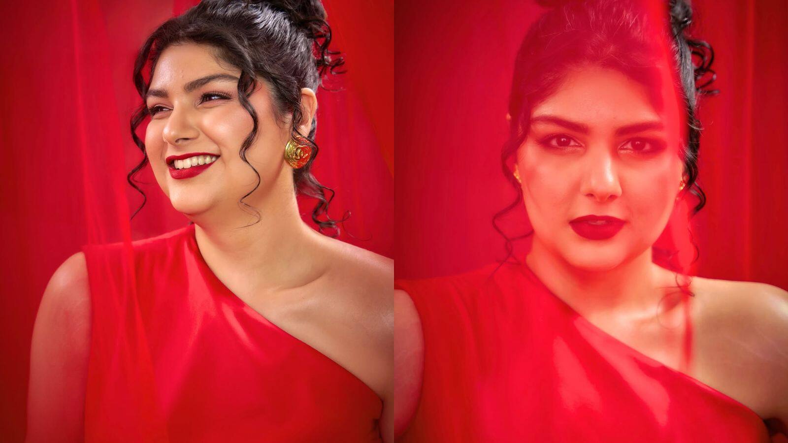 Let me tell you that since coming in films, Janhvi and Khushi Kapoor have faced many criticisms on social media about acting and looks. (Photo: Anshula Instagram)