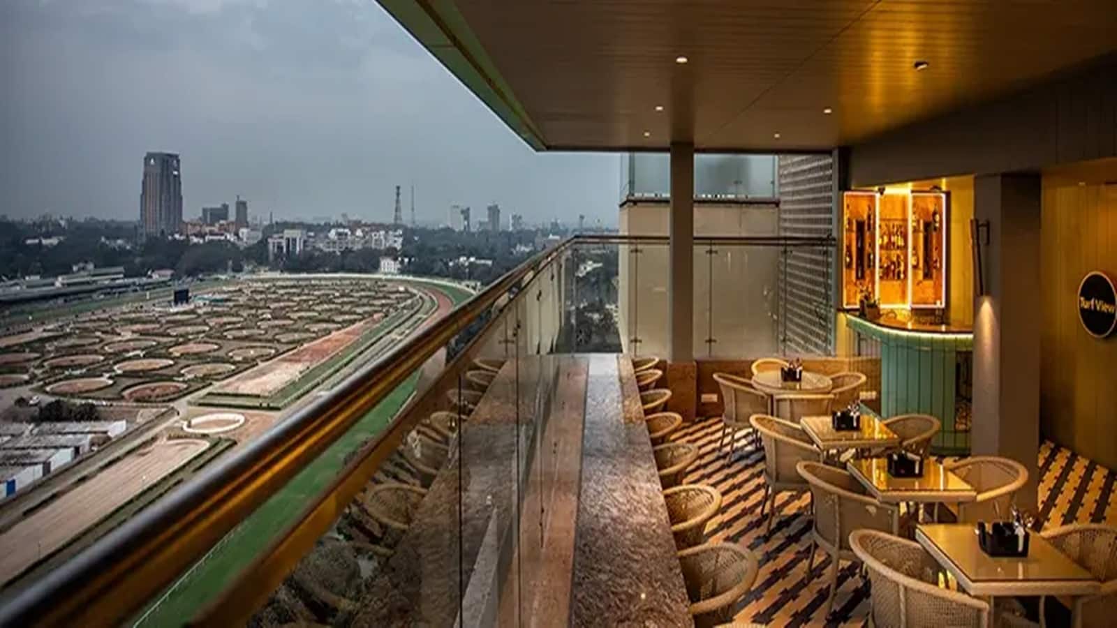 Brigade Hotel IPO Listing: 9% डिस्काउंट पर ₹90 के शेयर लिस्ट, चेक करें कारोबारी सेहत Brigade Hotel IPO Listing: 9% डिस्काउंट पर ₹90 के शेयर लिस्ट, चेक करें कारोबारी सेहत
