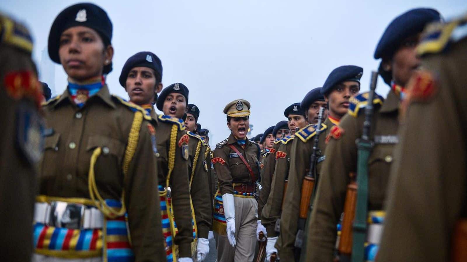 CAPF Vacancy 2025: सीएपीएफ में 109,000 पद खाली! 72,689 पदों पर भर्ती जारी, जानें सैलरी समेत सभी डिटेल्स