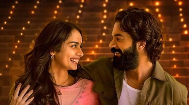 बॉलीवुड एक्टर राजकुमार राव किसी परिचय के मोहताज नहीं हैं। एक्टिंग करियर में उन्होंने एक से बढ़कर एक बेहतरीन किरदार की भूमिका निभाई है। जब उनके एक्टिंग का जिक्र होता है, तो स्त्री फिल्म का नाम जरूर आता है। इस हॉरर कॉमेडी फिल्म में विक्की का किरदार निभाकर उन्होंने सभी के दिलों में खास जगह कायम की। 

