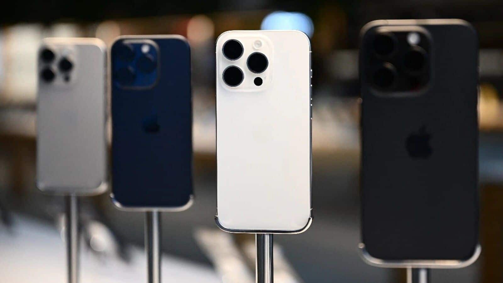 According to the tipster, the price of the iPhone 17 Pro can start from ₹ 1,39,900, which will be much higher than the previous year's iPhone 16 Pro. 
