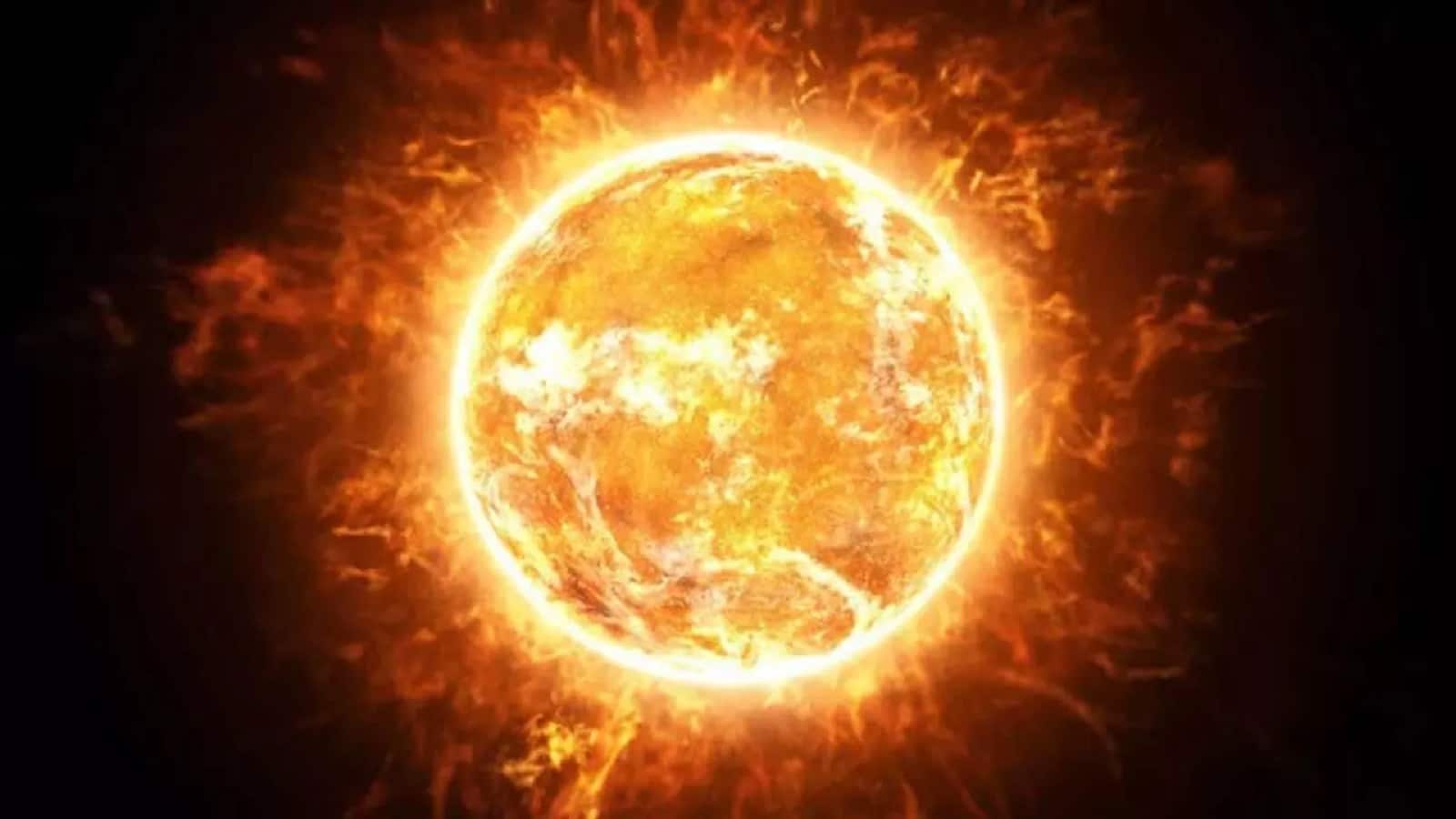 अपनी आधी उम्र पार कर चुका है सूरज, जानिए कब है इसके खत्म होने का समय