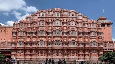 भारत 15 अगस्त 1947 को ब्रिटिश शासन से आधिकारिक रूप से स्वतंत्र हुआ था। इसी दिन से हर साल देश में स्वतंत्रता दिवस मनाया जाता है। 
