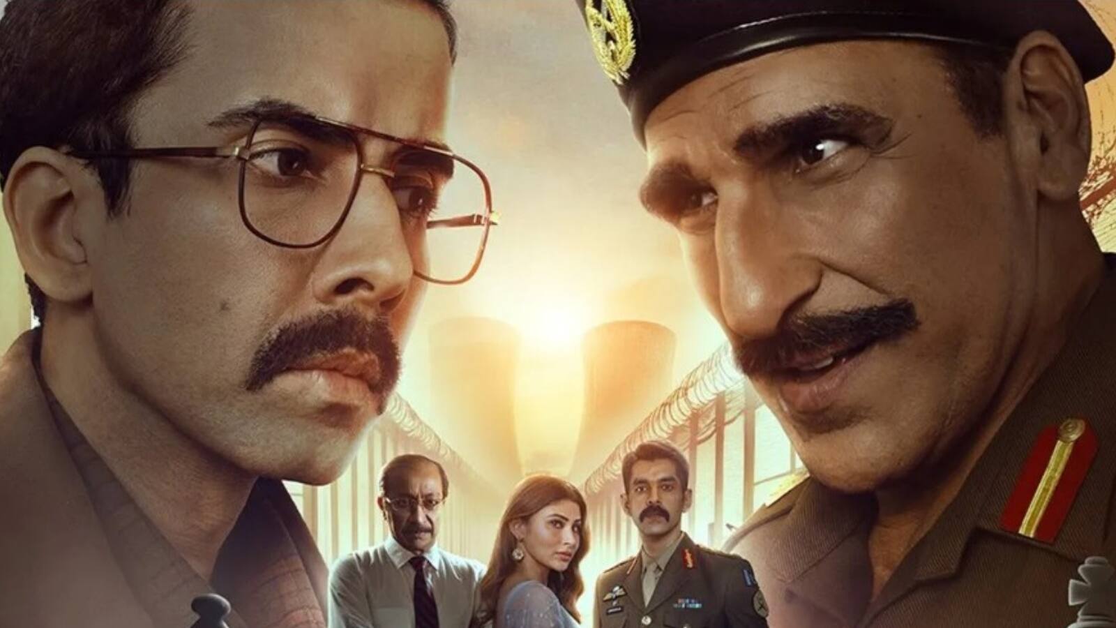  सलाकार-  सलाकार 8-एपिसोड की स्पाई थ्रिलर सीरीज है। यह 8 अगस्त, 2025 से जियो हॉटस्टार पर स्ट्रीम होगी। इसमें नवीन कस्तूरिया, मौनी रॉय अहम रोल में दिखने वाले हैं। यह सीरीज़ 1978 और 2025 के बीच की कहानी पर आधारित है।