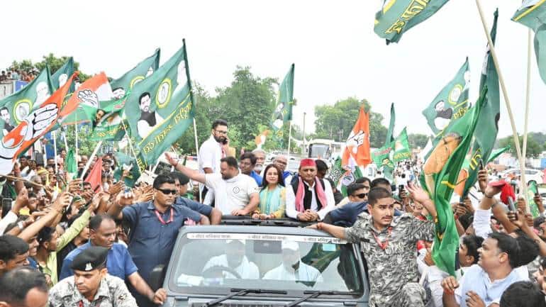 राहुल ने फिर अलापा ट्रंप का राग! 'अमेरिकी राष्ट्रपति के निर्देश पर पीएम मोदी  ने 5 घंटे में युद्ध रोका' - rahul again sang trump s tune on the  instructions of the
