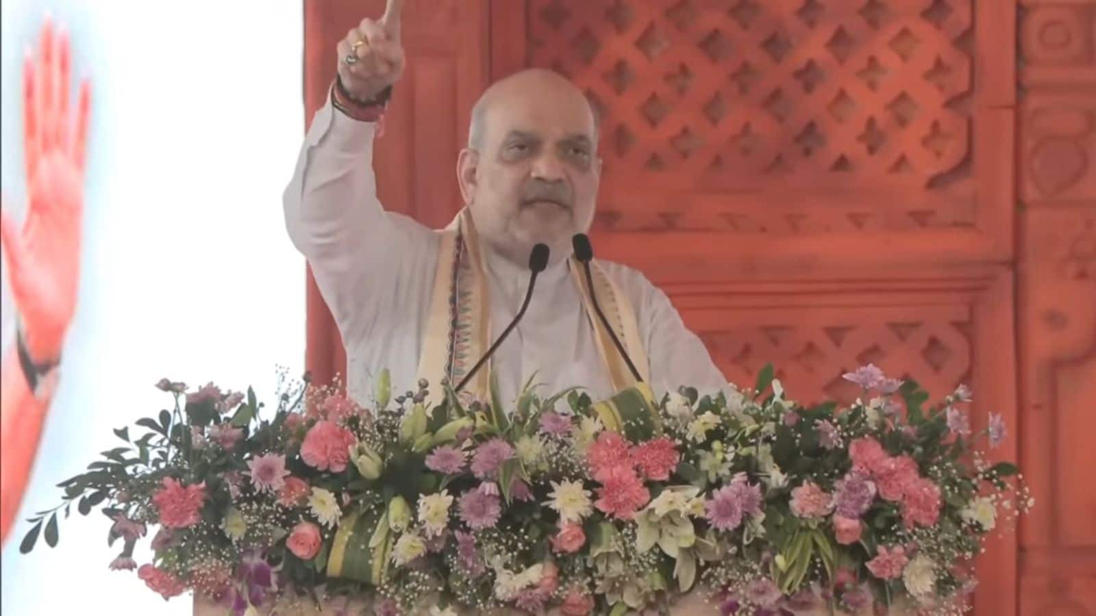 'लालू प्रसाद किसे बचाने की कोशिश कर रहे हैं?' बिहार में अमित शाह ने SIR विवाद पर विपक्ष पर साधा निशाना