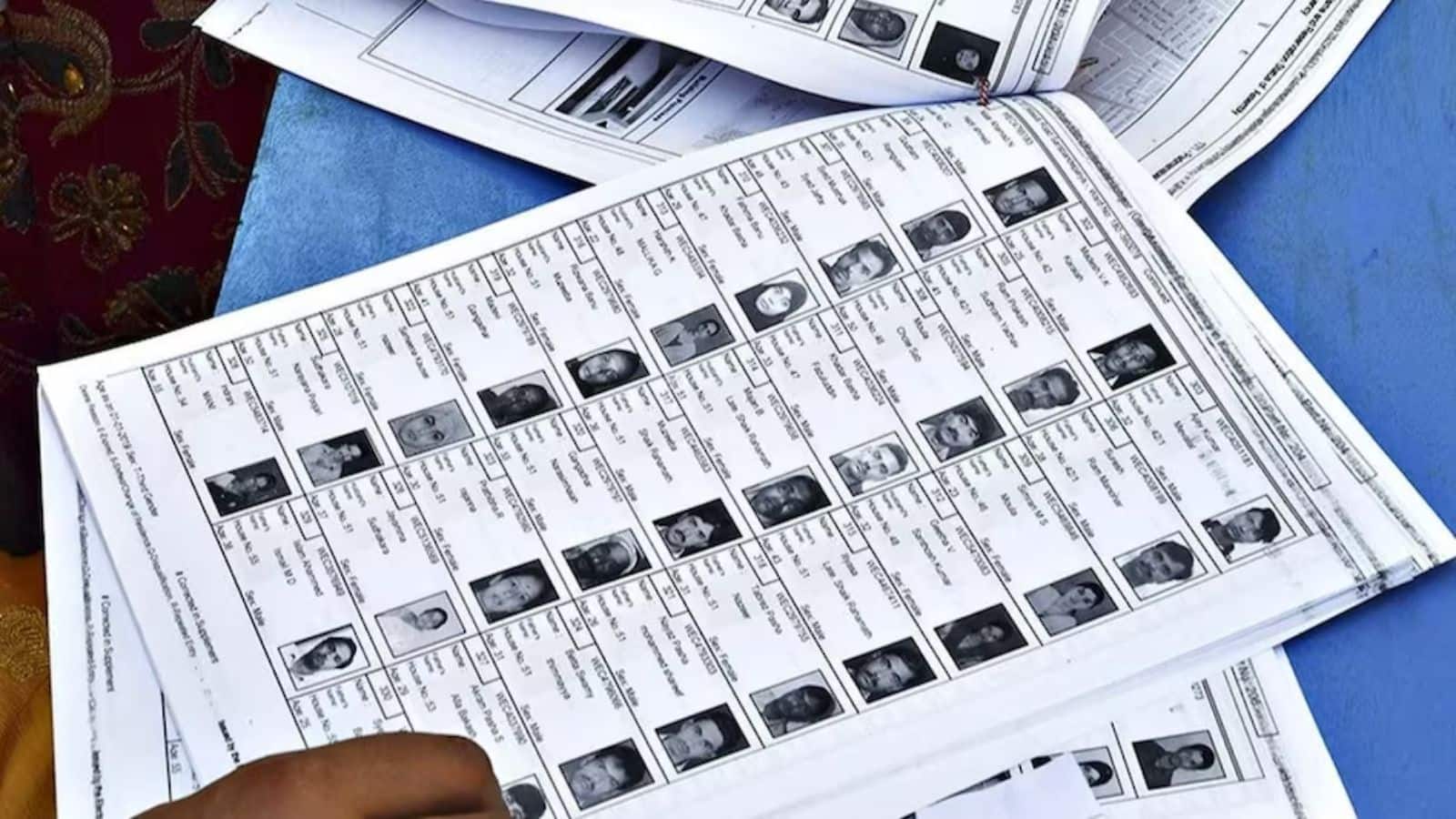 Bihar Elections 2025: बिहार की ड्राफ्ट वोटर लिस्ट जारी, ECI की वेबसाइट पर ऐसे चेक करें अपना नाम