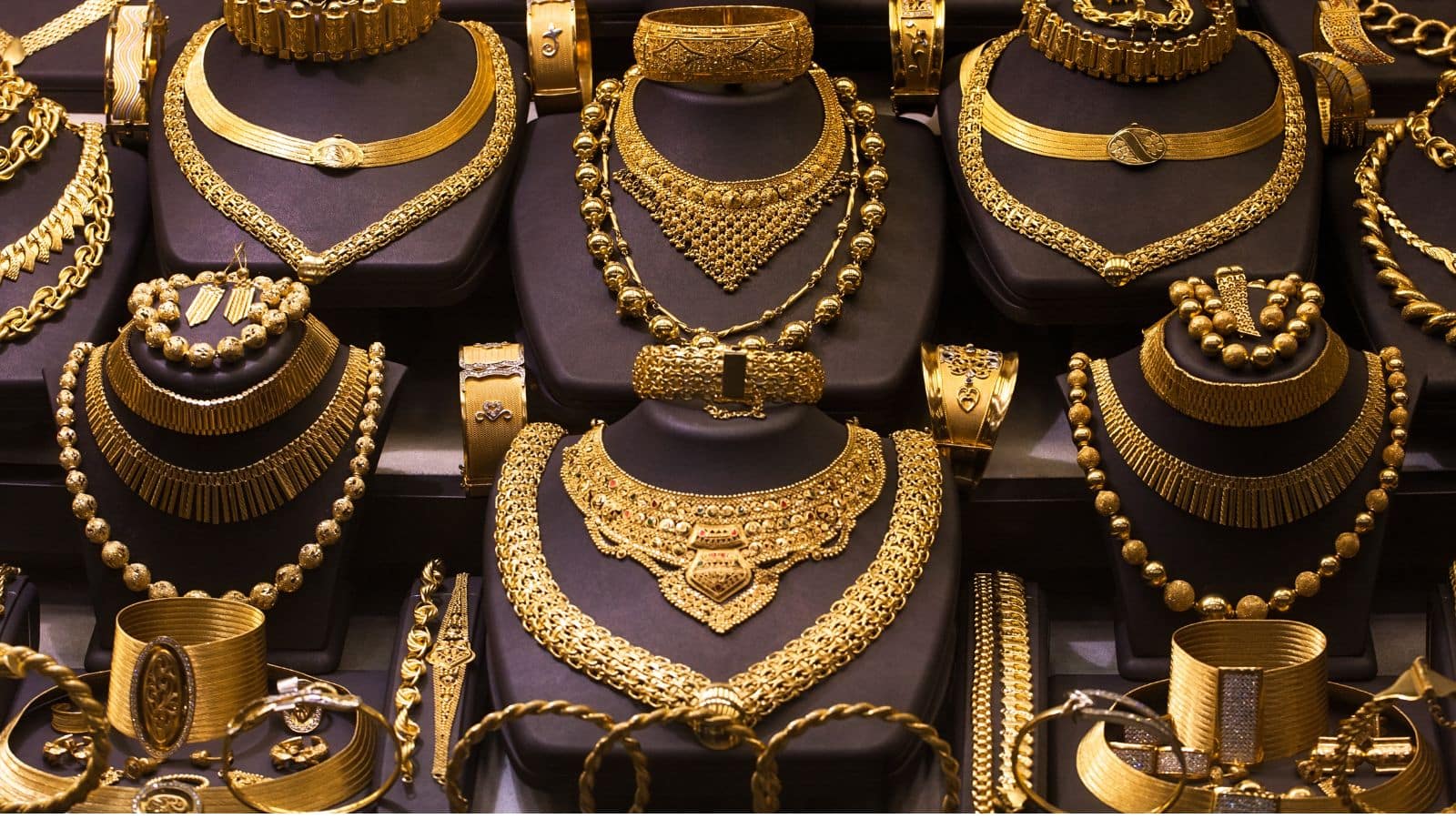 Gold Silver Tips: हॉलमार्क से लेकर बर्फ तक, ऐसे करें जेवर की पहचान
