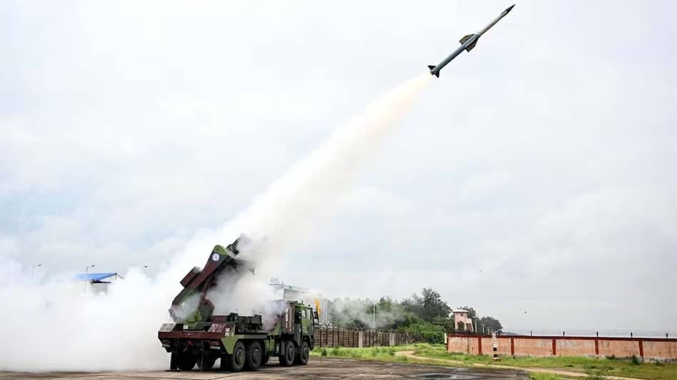 भारत का नया सुदर्शन चक्र..2500KM रेंज, 150KM ऊंचाई तक मिसाइलों को कर देगा तबाह, DRDO को बड़ी कामयाबी